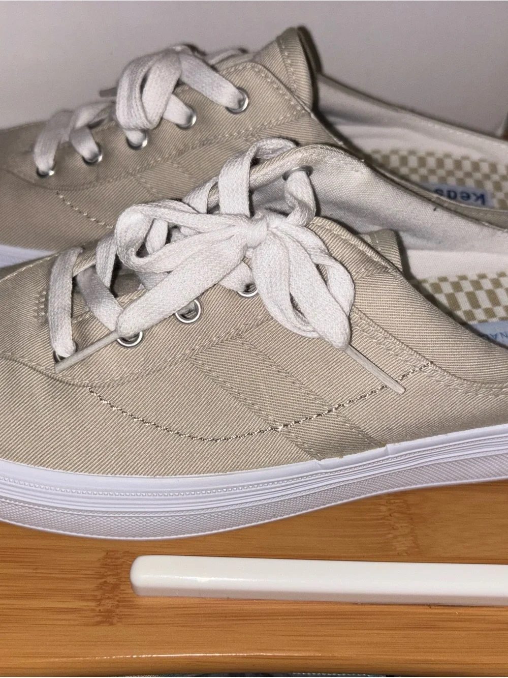 Keds wear beige sole